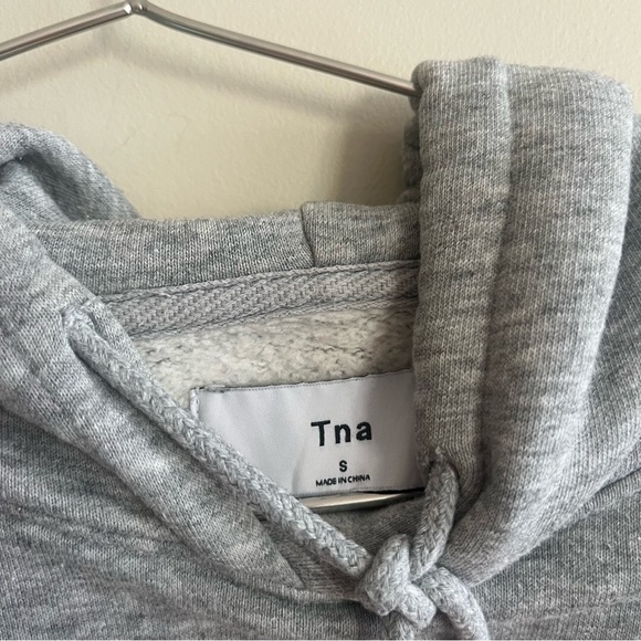 Aritzia TNA The Super Crop Hoodie in Grey - Picture 5 of 8